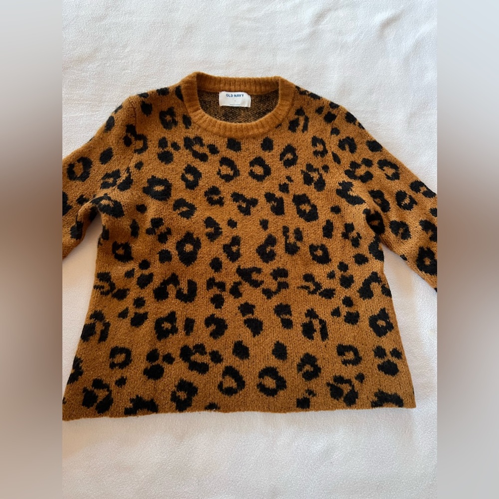 OLD NAVY SWEATER